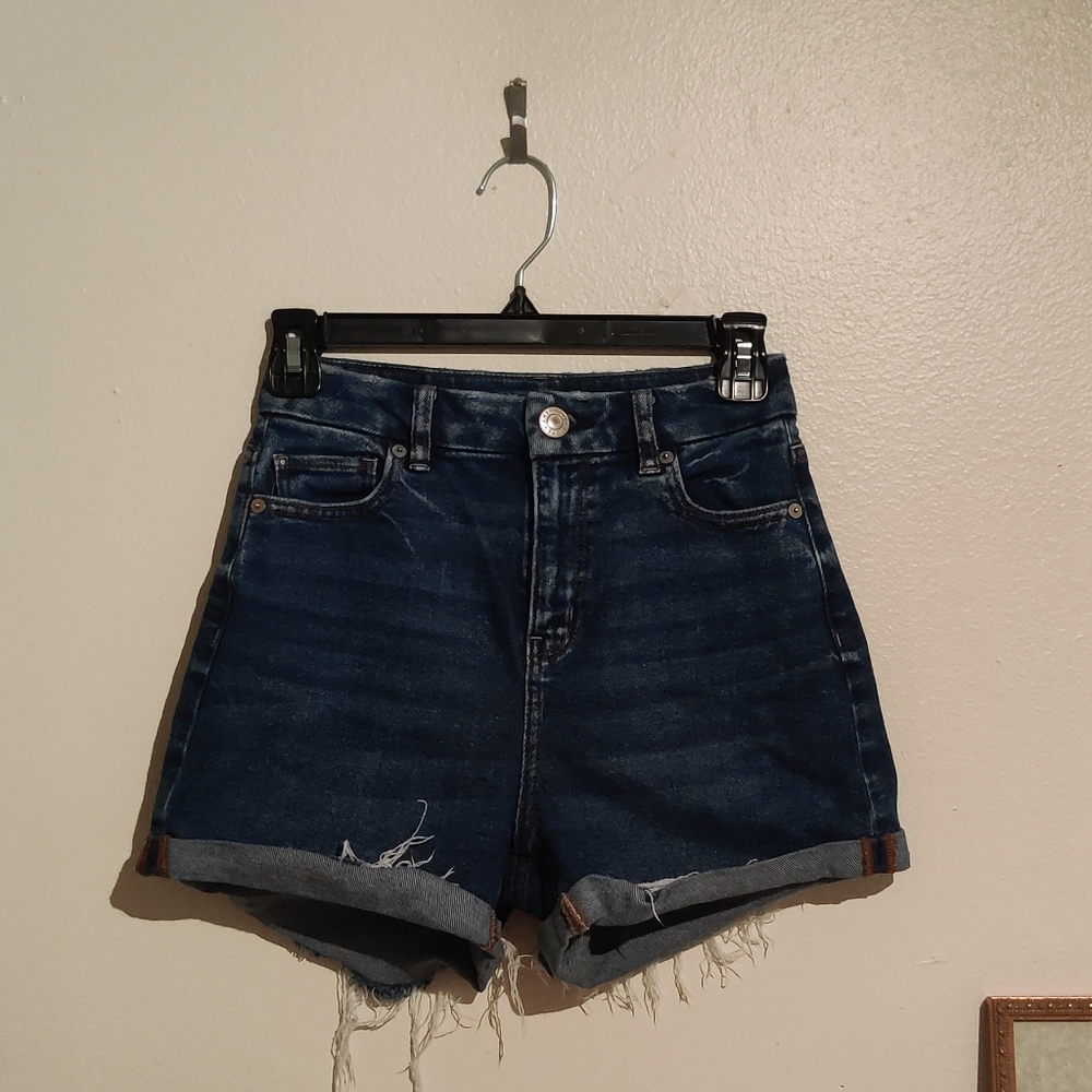 AE High-rise Mom Shorts